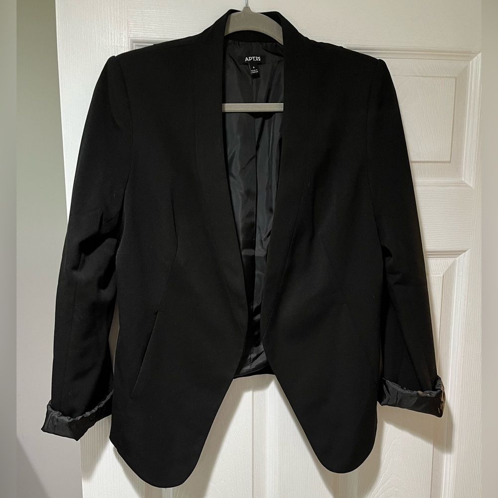 Apt. 9 open front blazer, size 8